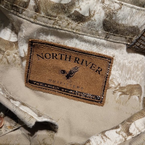 North River Outfitters Deer Button Up - Picture 8 of 10